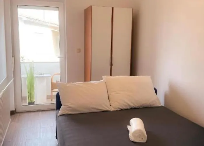 Sundov Apartament *
